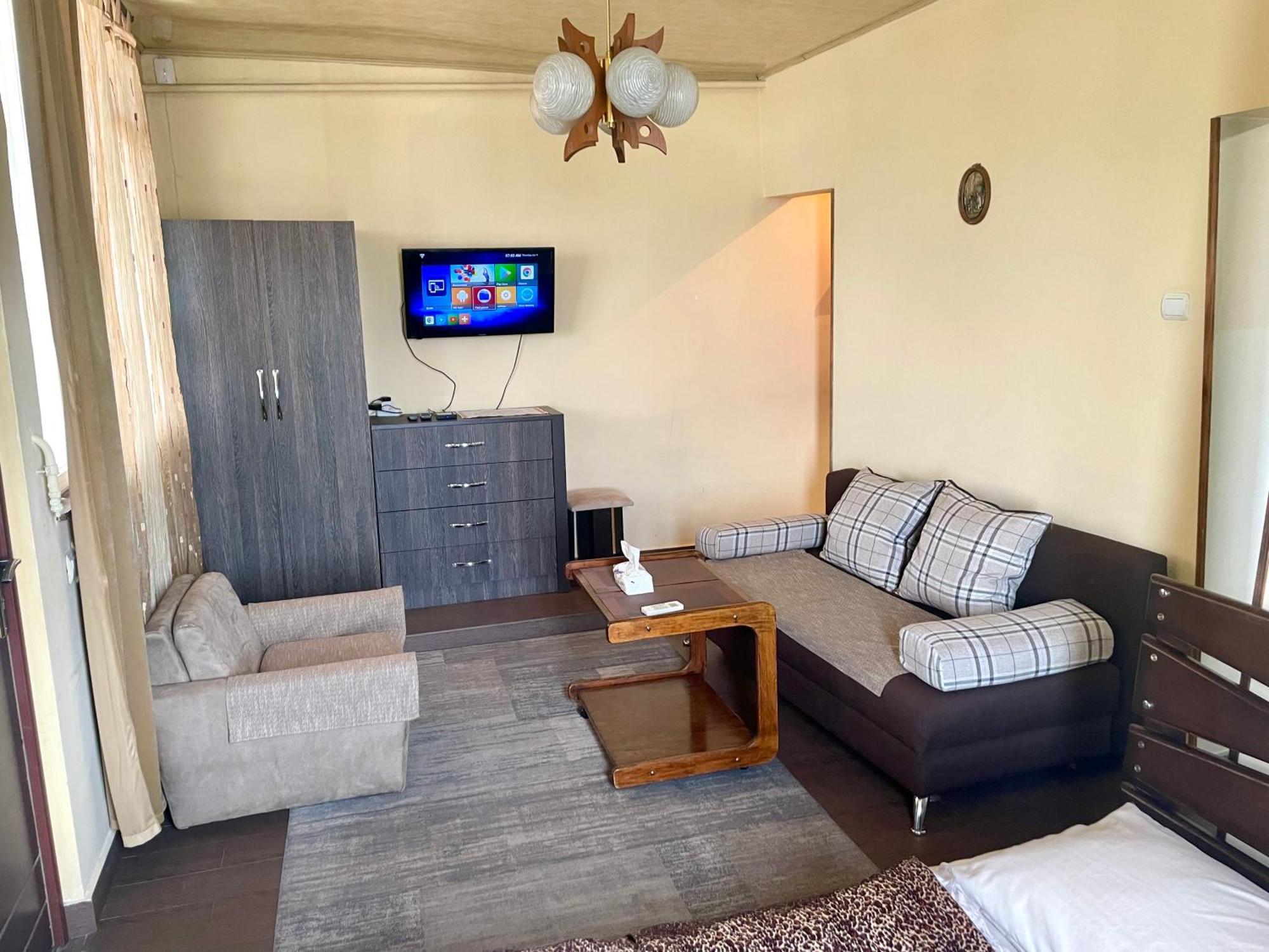 Cozystudio Jerevan Exteriör bild